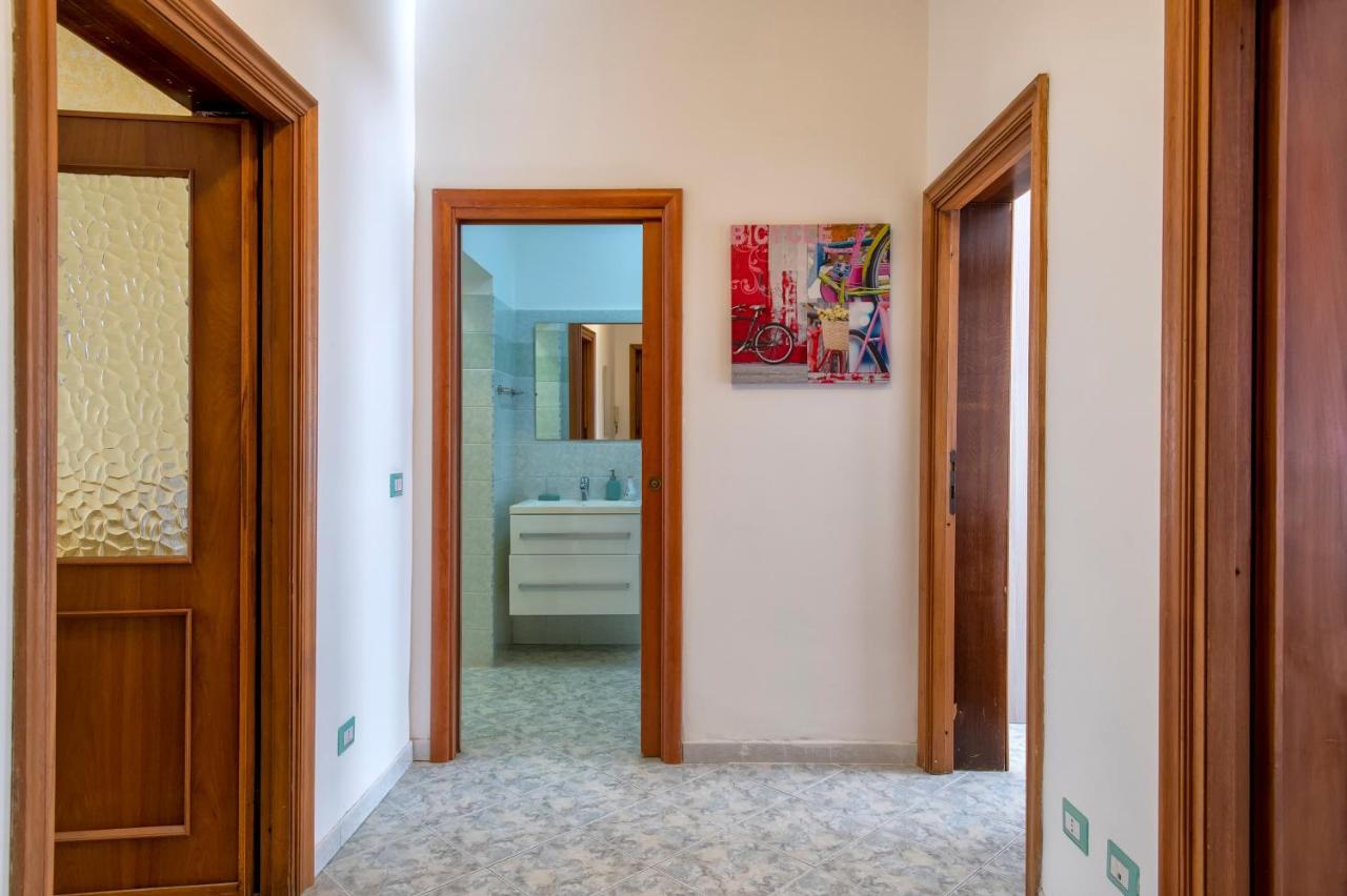 Il Nespolo , Vicino Alle Spiagge, Per Coppie E Famiglie ألغيرو المظهر الخارجي الصورة