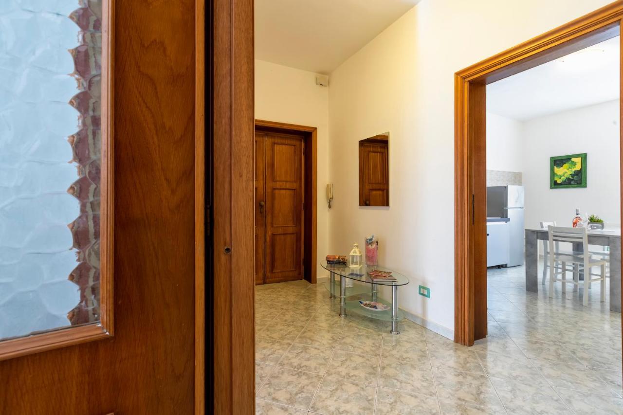 Il Nespolo , Vicino Alle Spiagge, Per Coppie E Famiglie ألغيرو المظهر الخارجي الصورة